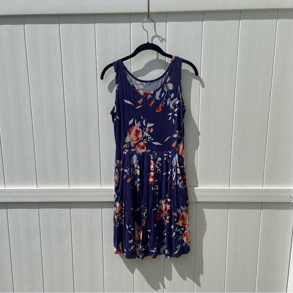 Amazon Floral Pleated Tank Dress with Pockets, Women’s Size S, Blue Red Roses